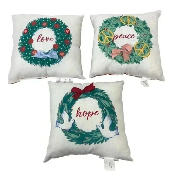 St. Nicholas Square Peace Love Hope Wreath Set Throw Pillows Christmas Decor - Picture 1 of 4